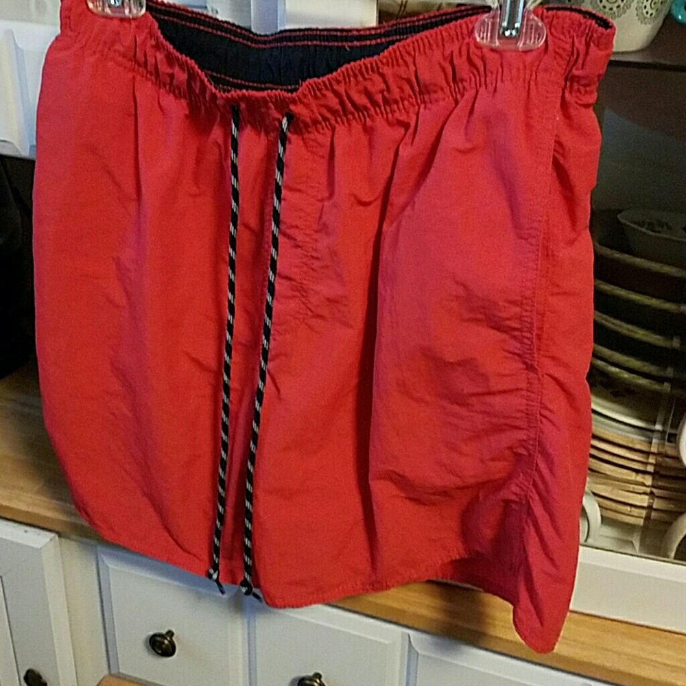 St. John's Bay swim trunks red Medium